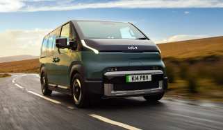 Kia PV5 Passenger - front tracking