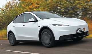 New Tesla Model Y Standard - front tracking 